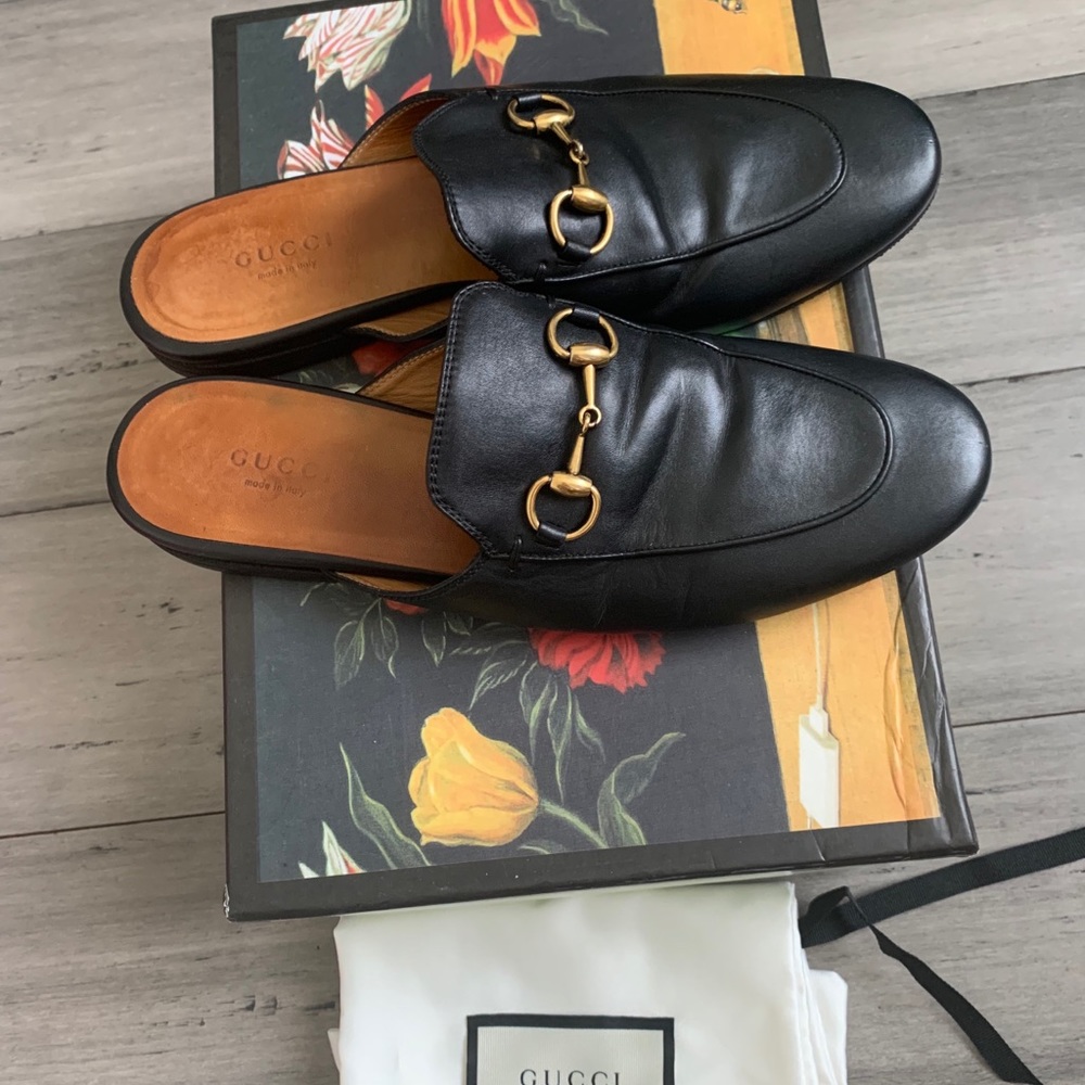 SOLD Gucci mules black sz 37